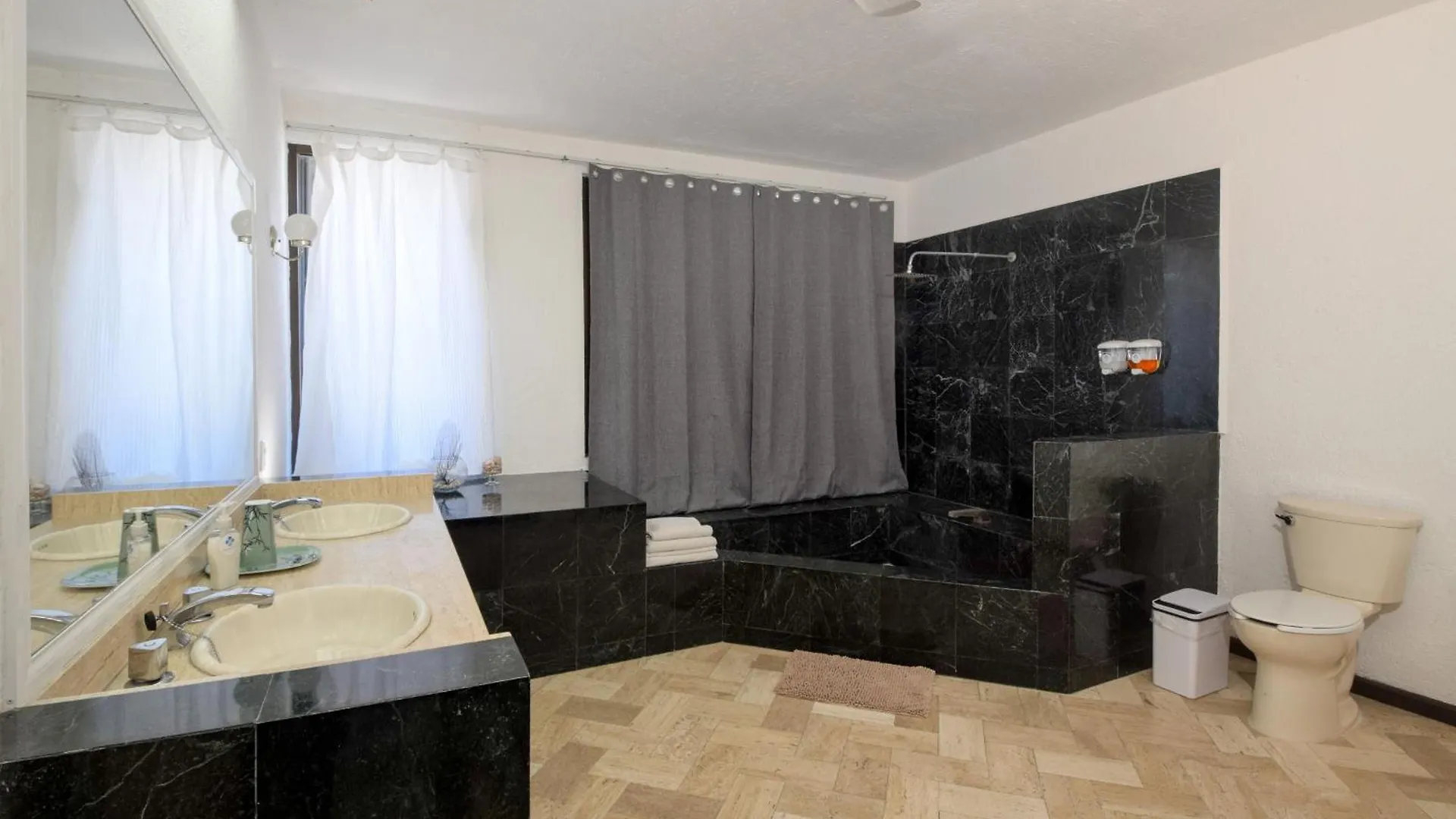 Casa Armonia , Apartments With Pool Cozumel